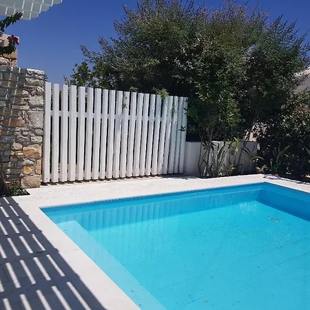 Nafsika Paros