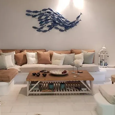 Nafsika Paros * Logaras