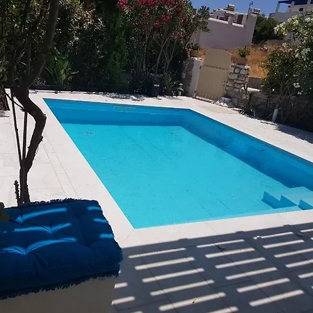 Holiday home Nafsika Paros Logaras