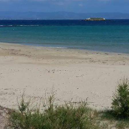 Nafsika Paros *