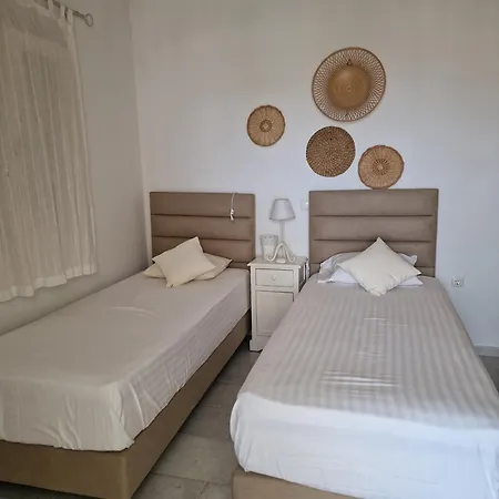 Casa de Férias Nafsika Paros Logaras